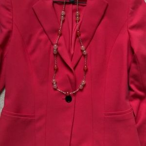 EUC! Ann Taylor 1 Button Coral  Blazer - Size 4P (with Ann Taylor necklace!)